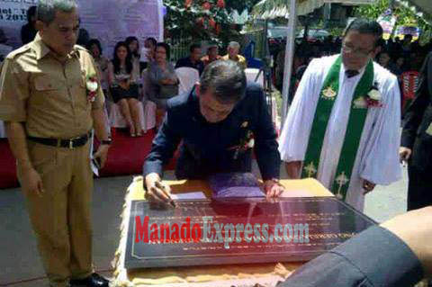 JWS Dampingi Gubernur Resmikan Gereja GMIM Imanuel Tandengan